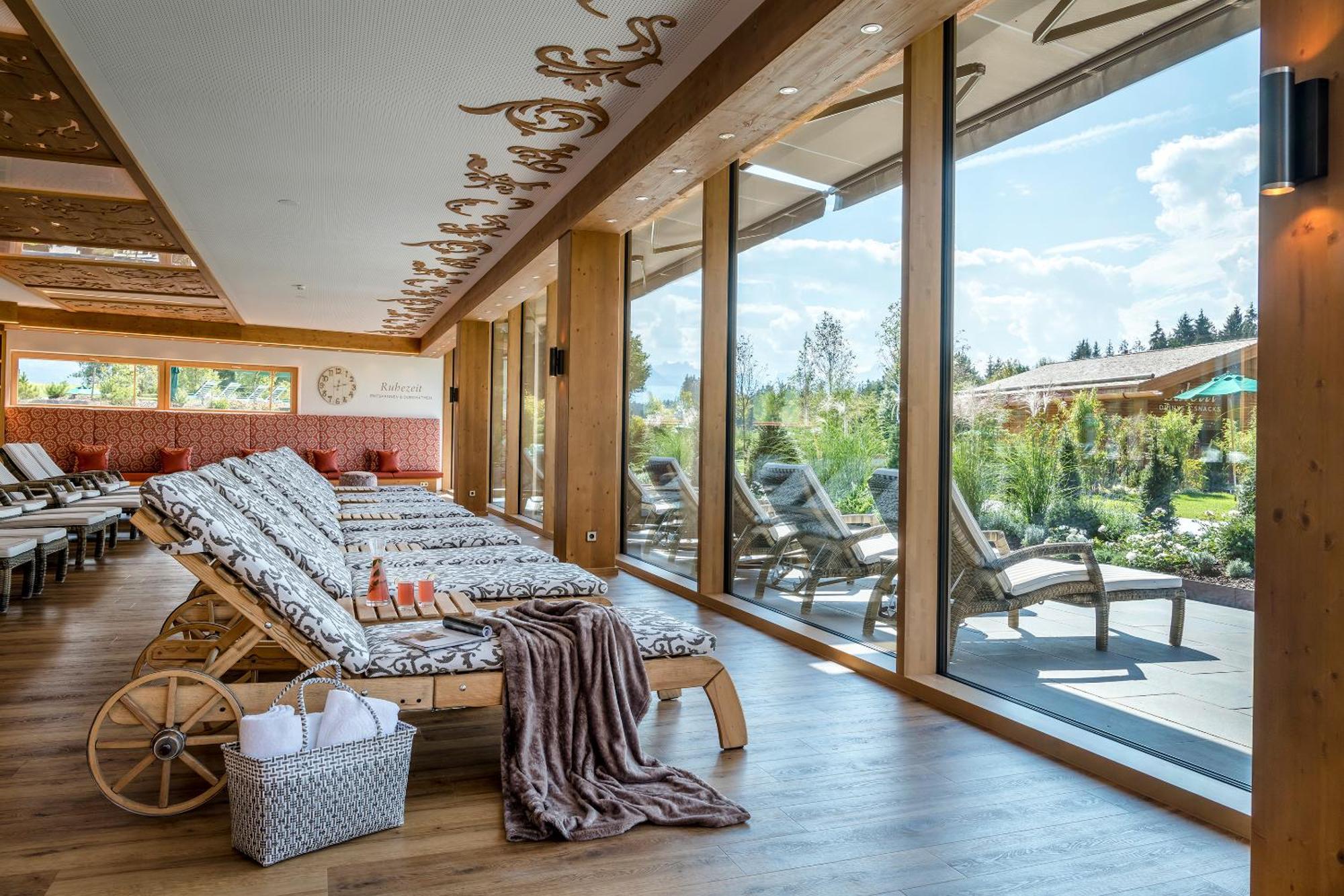 Sonnenalp Resort Офтершванг Екстериор снимка